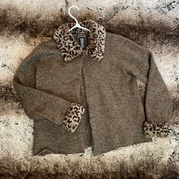 Alexandra Bartlett ~ Medium ~Wool Sweater Jacket, w/Leopard Print Collar + Cuffs - Picture 2 of 12
